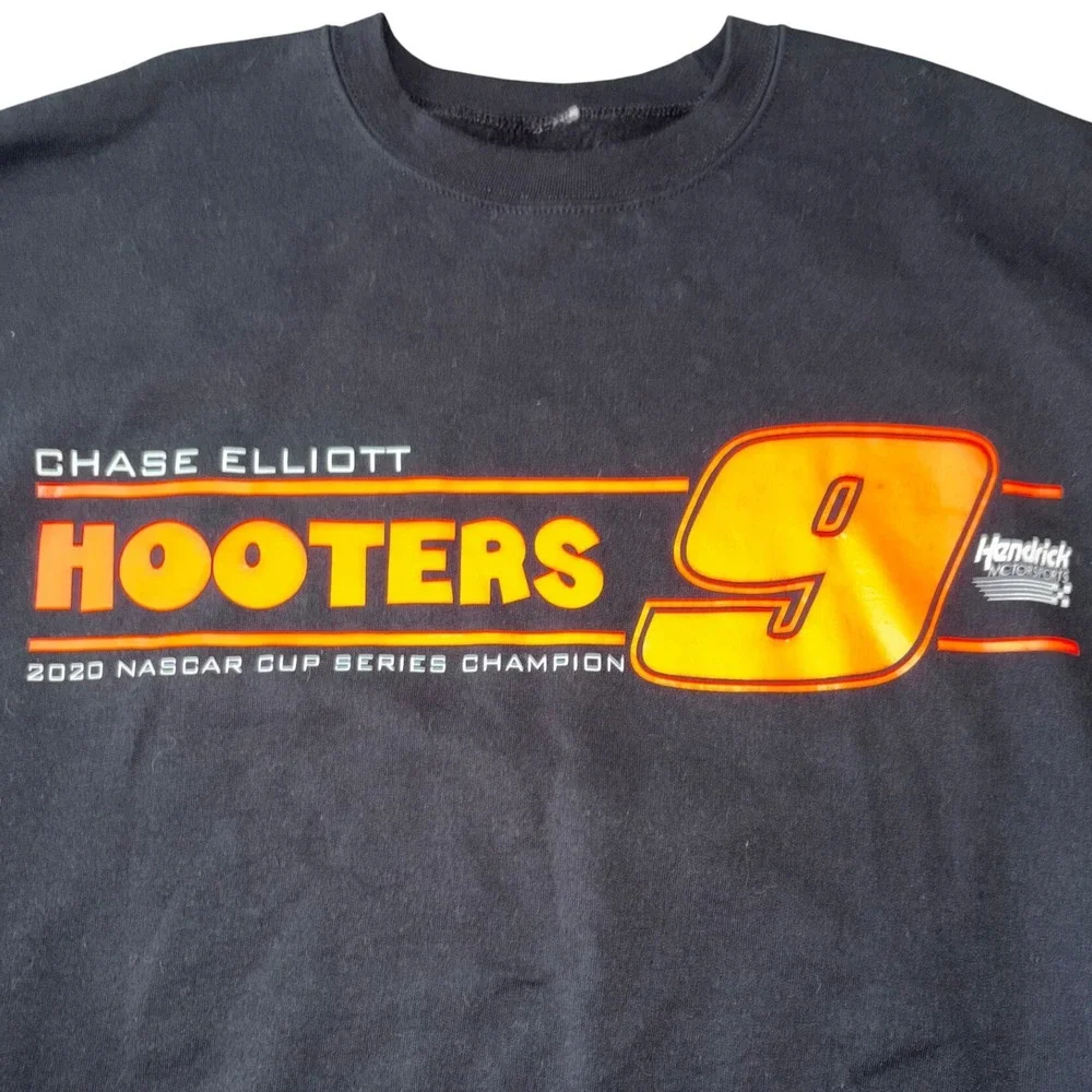 Chase Elliott Hooters NASCAR Sweatshirt XL Black 9 Racing 2020 Champion Pullover